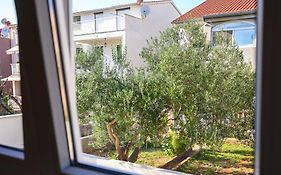 Antonio Apartments